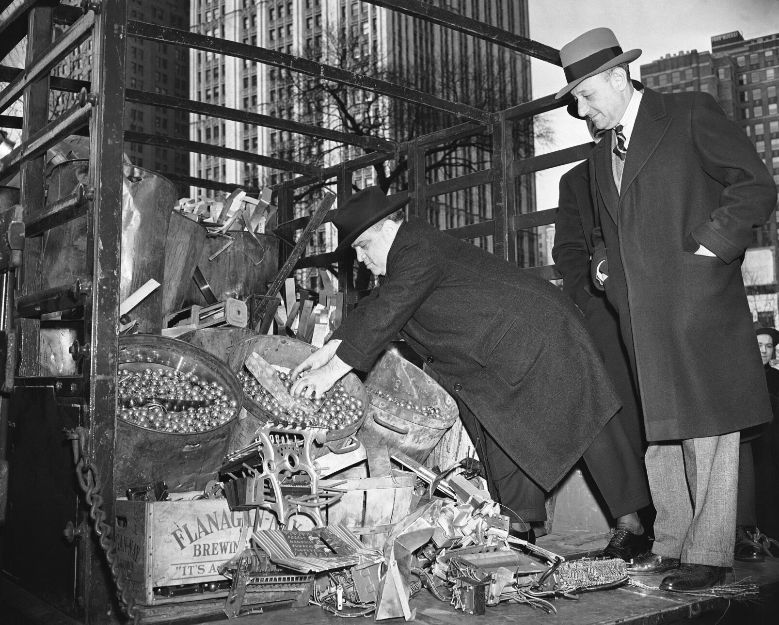 1942: Pinball